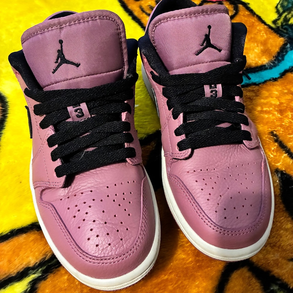 5.5 women Jordan’s